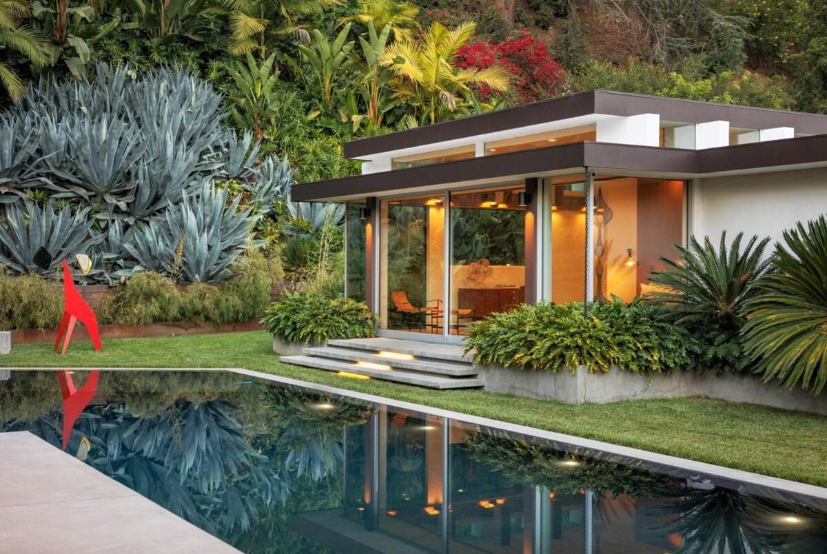 Loma Vista Modern Holiday home *
